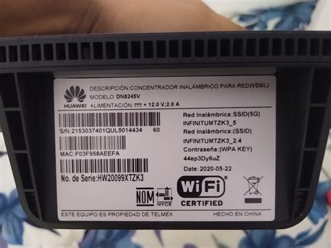 Sticker con información de modem Huawei