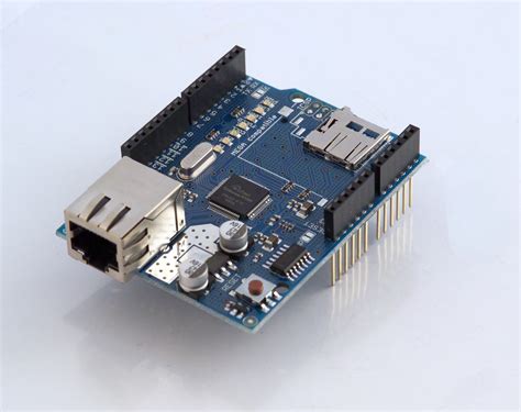 Arduino UNO con Ethernet Shield conectado