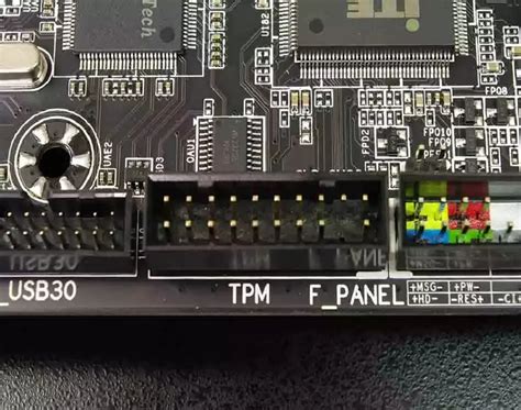 Chip de seguridad TPM en una placa base de ordenador