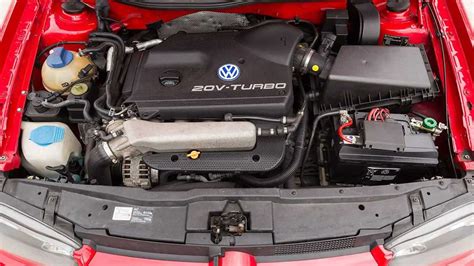 Compartimiento del motor de un Volkswagen Routan