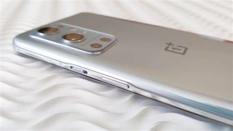 OnePlus 5 lateral con botón de encendido y bandeja SIM