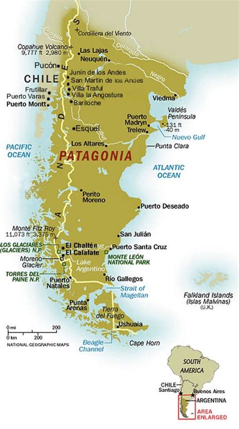 Mapa de la Patagonia chilena destacando las rutas de fibra óptica instaladas y las instituciones conectadas.