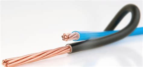 Instalación de cable de cobre tradicional