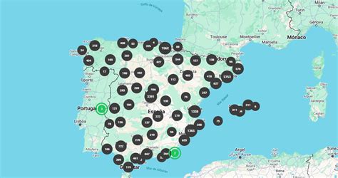 Mapa mostrando puntos de rastreo de vehículos en tiempo real
