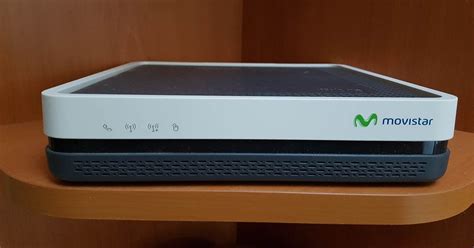 Router Movistar HGU (horizontal)