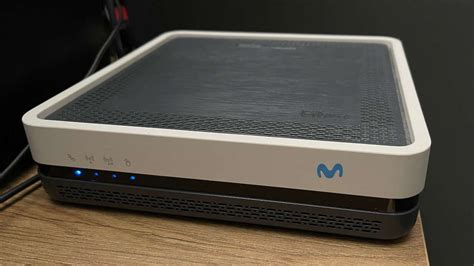 Router Movistar en un hogar moderno