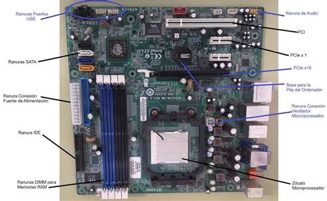 Placa base del Linksys RE1000 con componentes