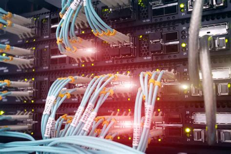 Imagen de un panel de conexiones de red cableada