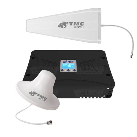 Ejemplo de un kit de repetidor celular con antenas