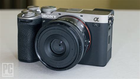 Diagrama comparativo de tamaño entre Sony A58 y Sony A7C II