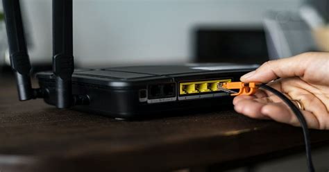 Router conectado con cable Ethernet