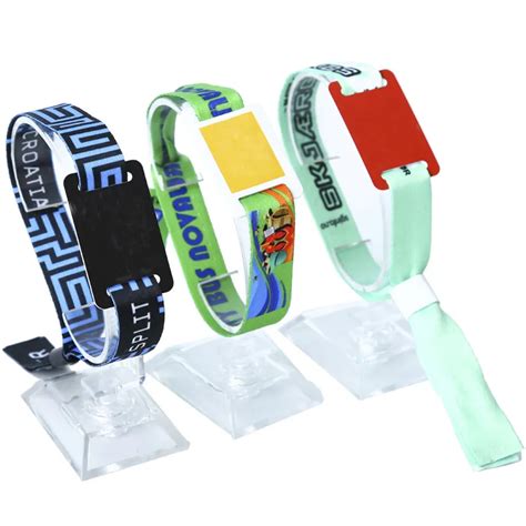 Variedad de pulseras RFID personalizadas