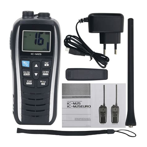 Diagrama comparativo de tamaño Icom IC-M25 vs. radios marinas tradicionales
