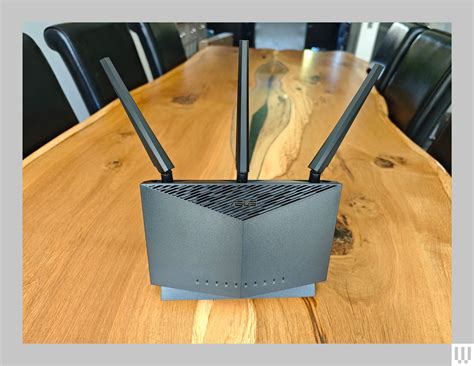 Router Wi-Fi doméstico con un escudo de seguridad