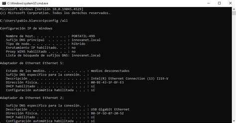 Interfaz de línea de comandos de switch mostrando creación de VLAN