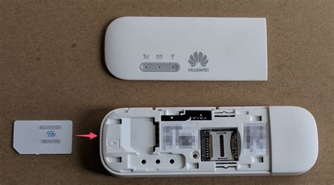 Placa de identificación de un Huawei LTE Wingle con detalles de acceso