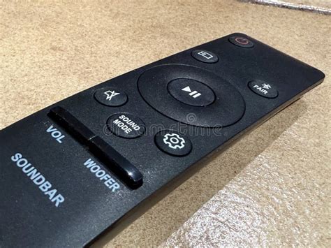Mando a distancia con botones para modos de sonido