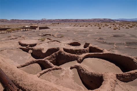 Reconstrucción de estructuras circulares en la Aldea de Tulor