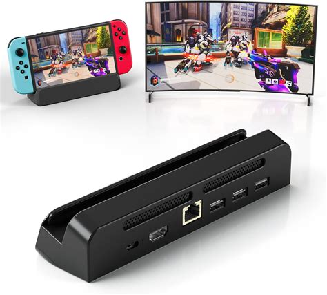 Nintendo Switch conectada a una TV mediante un adaptador USB-C a HDMI